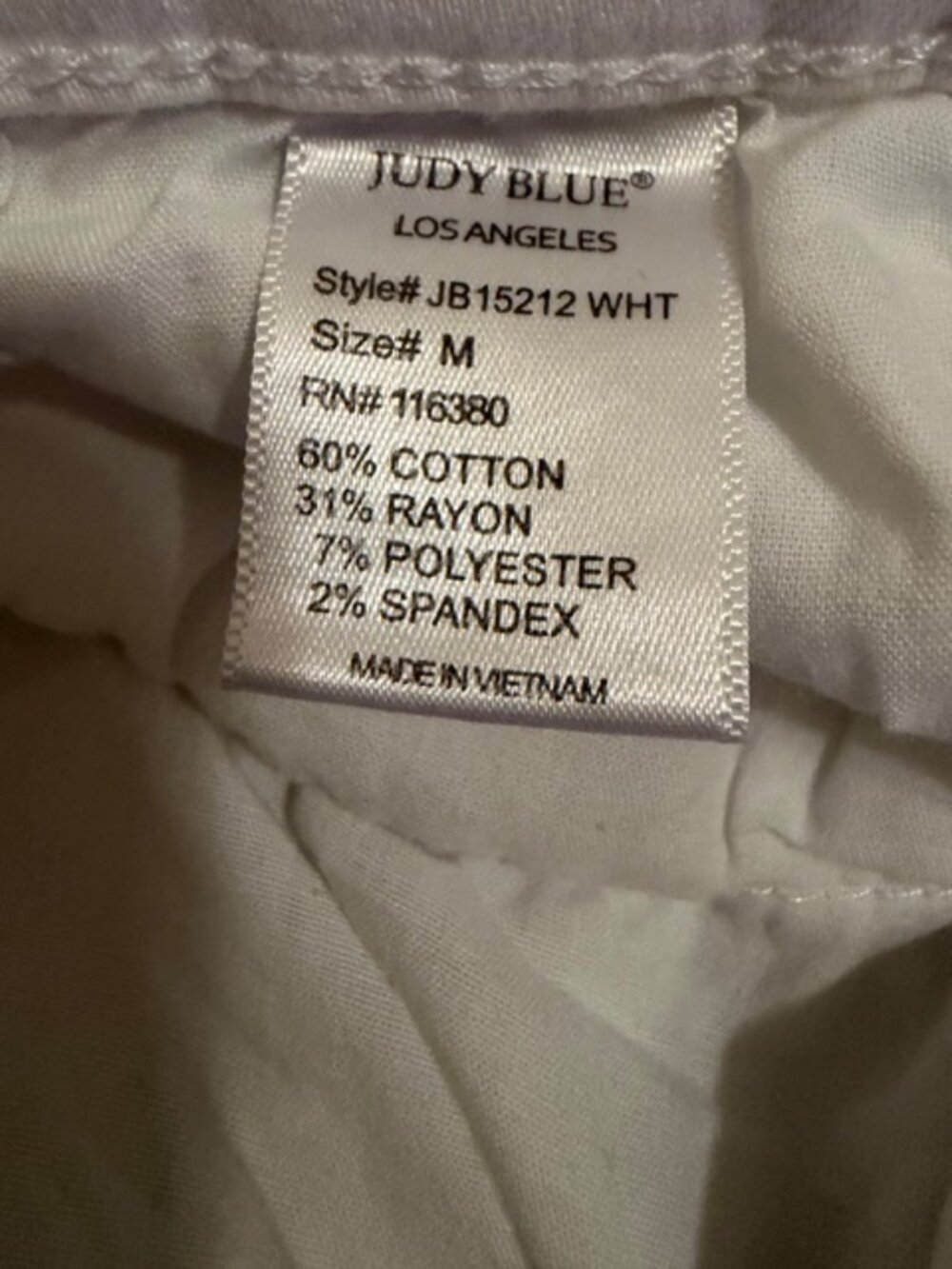 Judy Blue Jean Shorts Women Sz M White Denim Cut Off Distressed Thrashed Summer - Picture 7 of 9